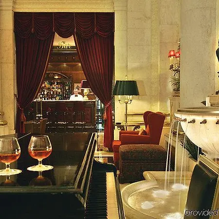 艾薇达宫殿酒店