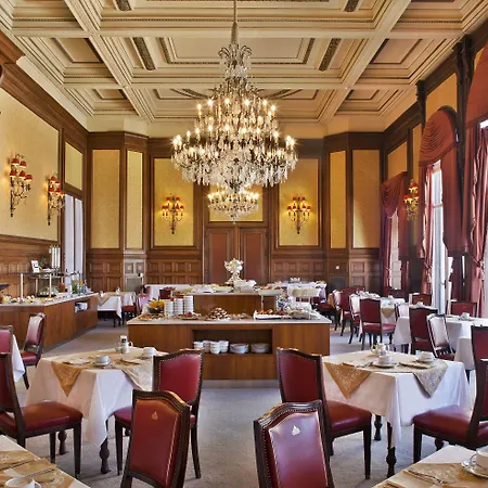 艾薇达宫殿酒店