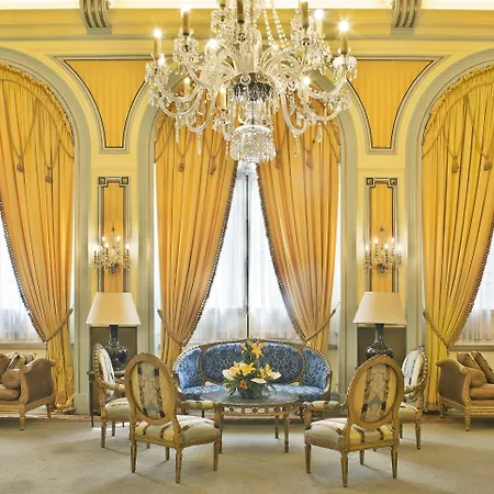 Avenida Palace 5*