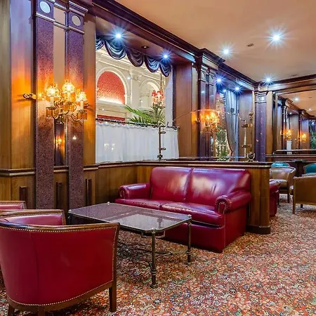 Avenida Palace Szálloda 5*