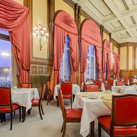 Szálloda Avenida Palace 5*