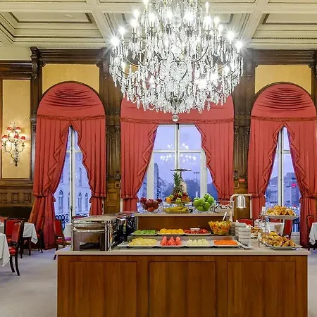 Avenida Palace Szálloda