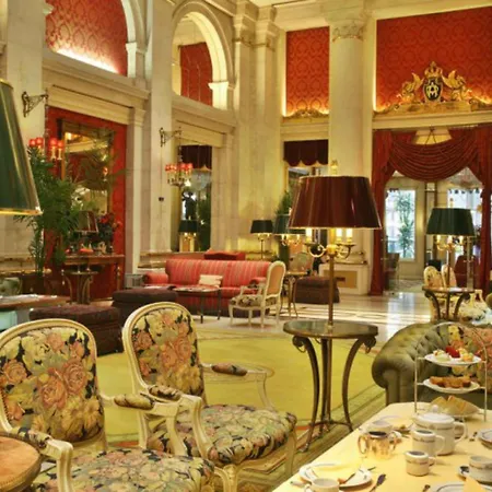 Hotel Avenida Palace 5*