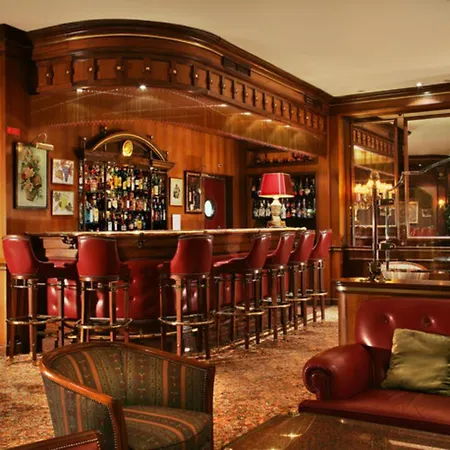 Ξενοδοχείο Avenida Palace 5*