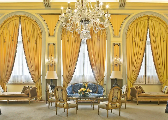 Avenida Palace 5*